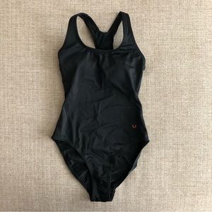 UNOW Pro Training Black Racerback One Piece Swimsuit Women’s US XXS Black
